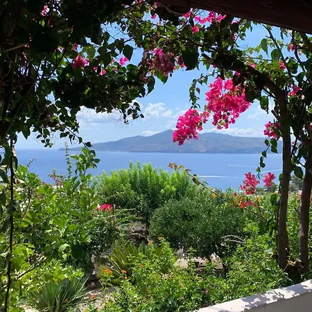 La Casa Di Tommy - * Santa Marina Salina